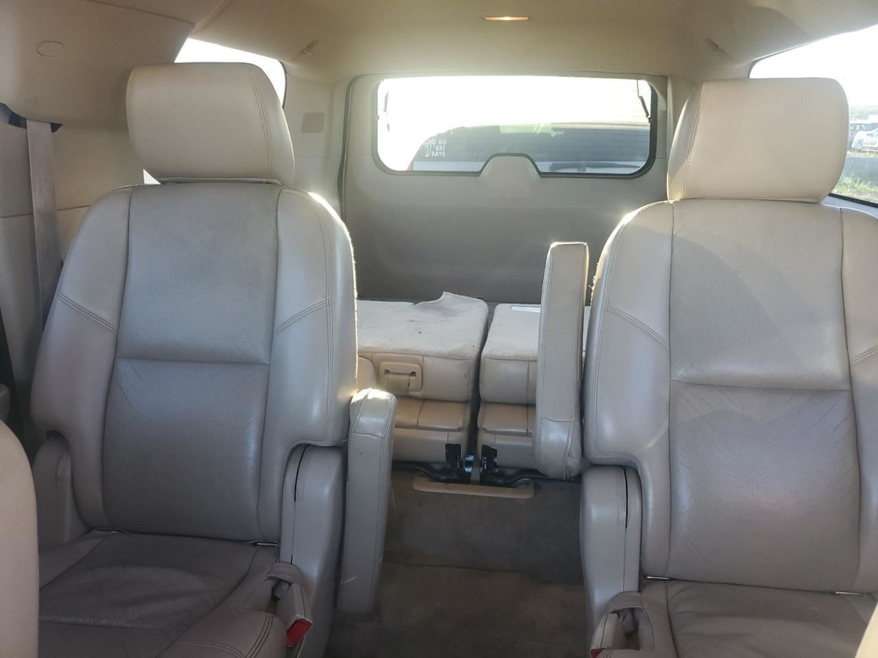 Passenger Right Front Spindle/Knuckle Fits 07-14 ESCALADE 2521984