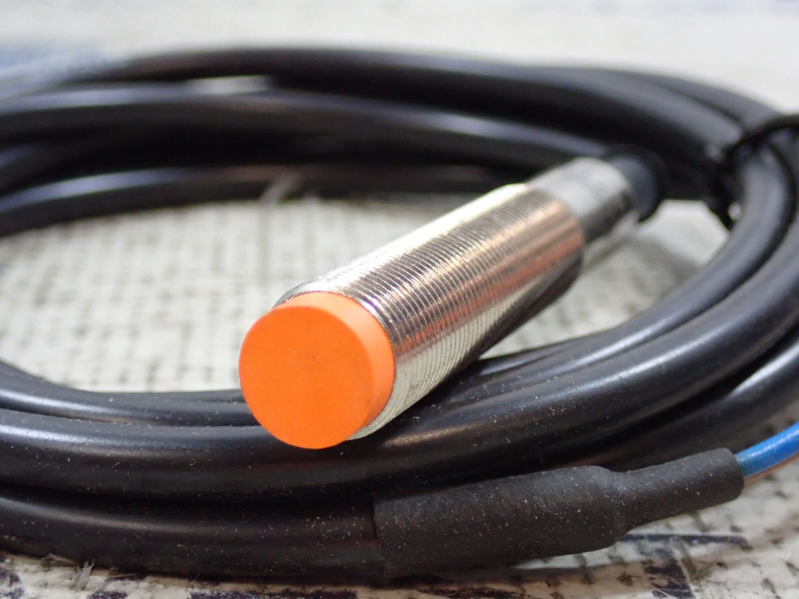 IFM Efector IFA 2004-ABOW/IF0225 Inductive Sensor