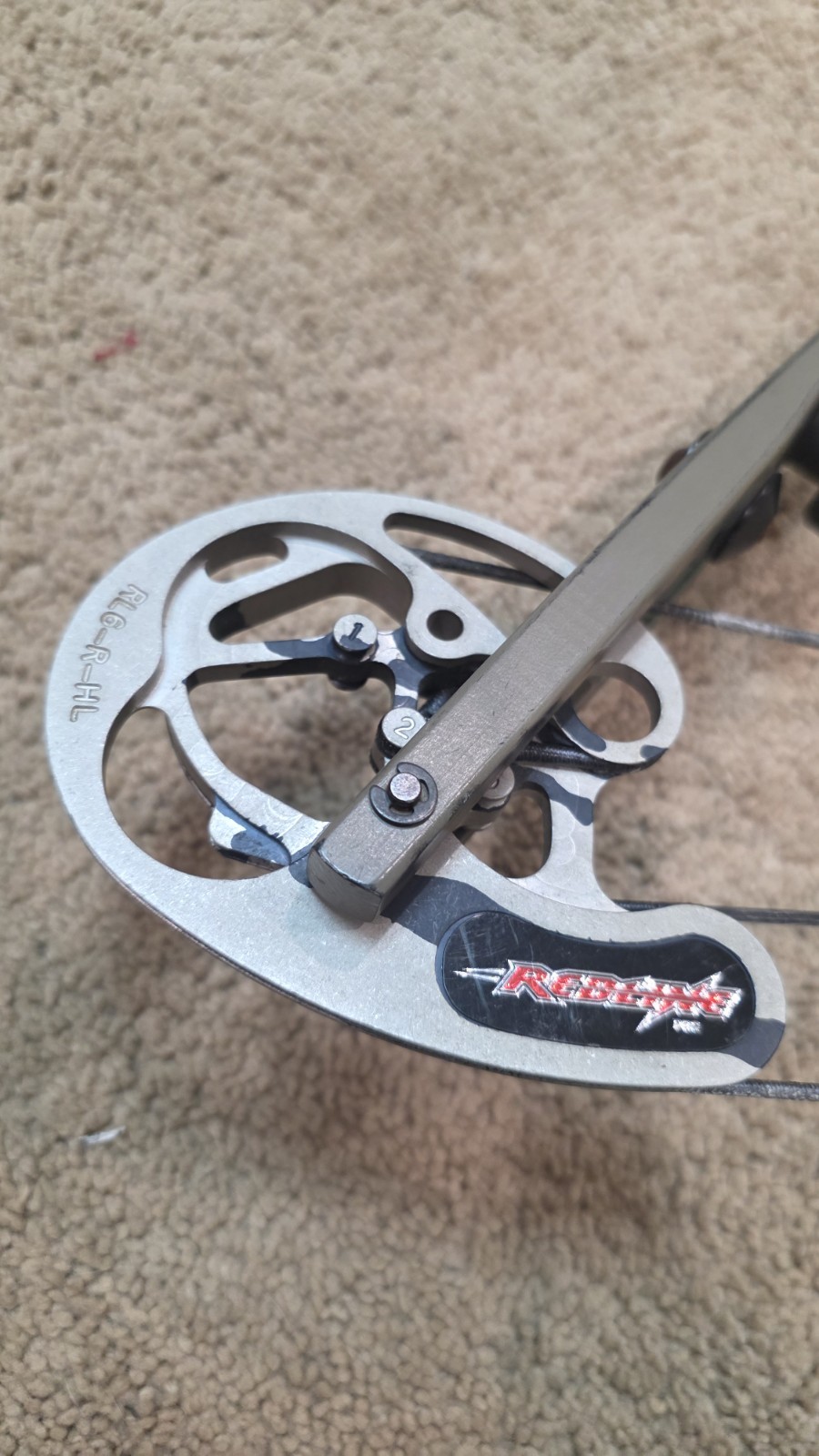 Hoyt PowerTec Compound Bow RH Camo Hunting Archery w/ Sight Rest Needs String