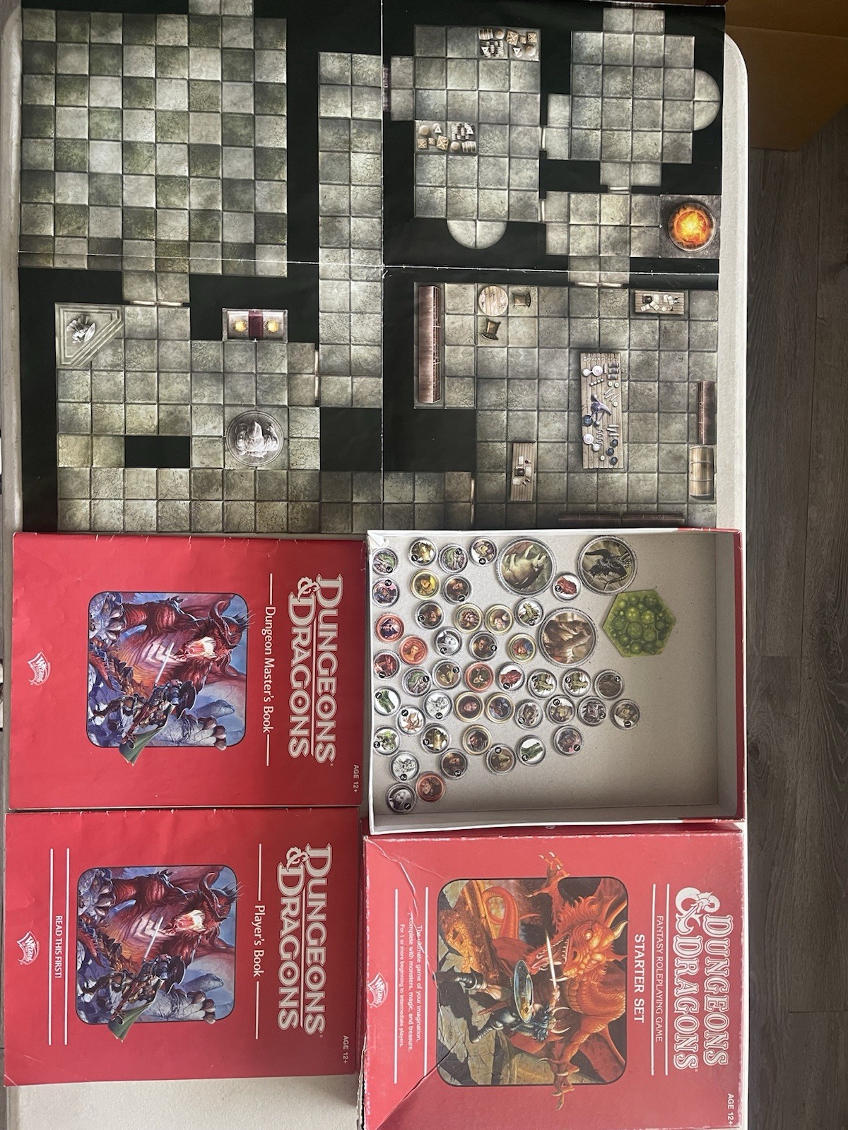 Dungeons & Dragons 2011 Starter Set Incomplete D&D Red Box Parts Lot