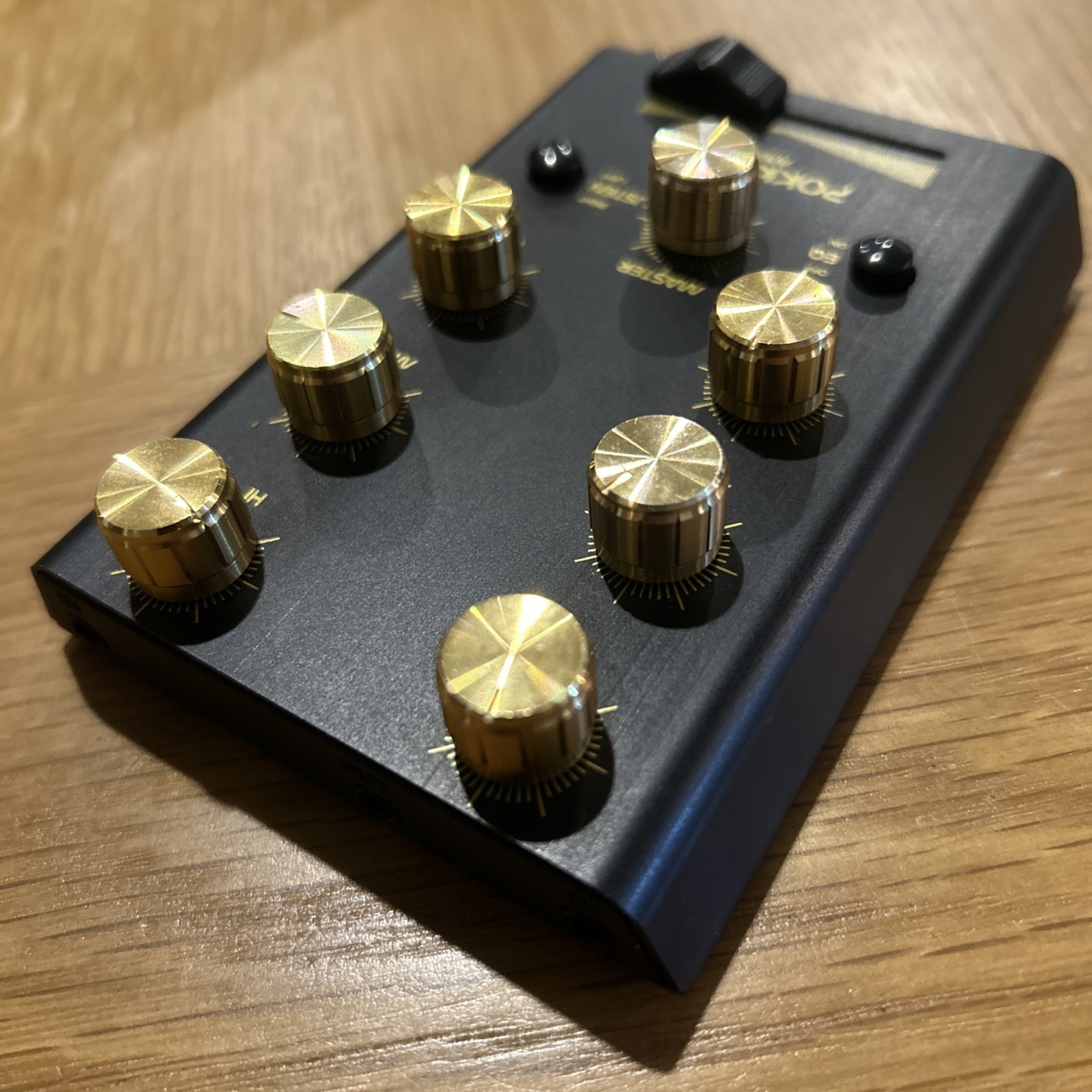 Used a bit Pokket Mixer Mini DJ Mixer Volume Plus Black with Gold Knobs PMBLA2