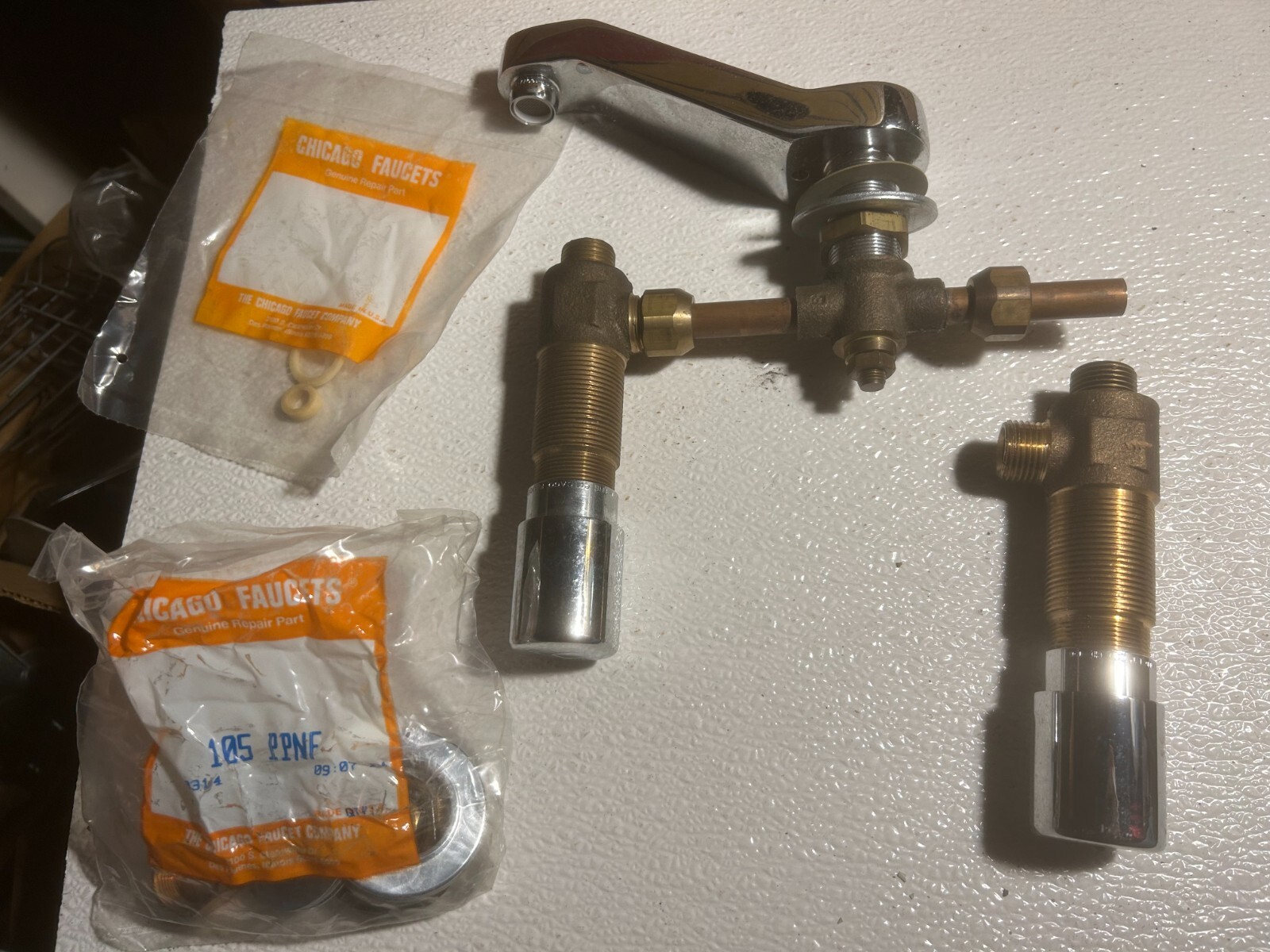 Chicago Faucet lavatory metering 2.0gpm chicago faucets csa b125 PRICE REDUCED