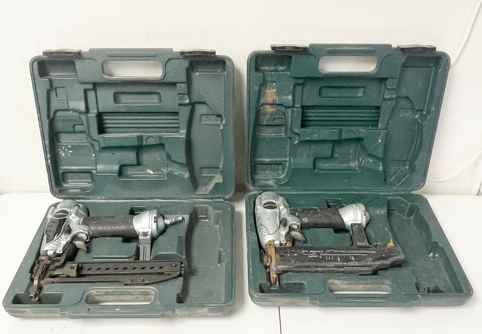 Pair of Hitachi Brad Air Nailers N 3804AB3 & NT 50AE2 w/ Cases ~ Free Shipping