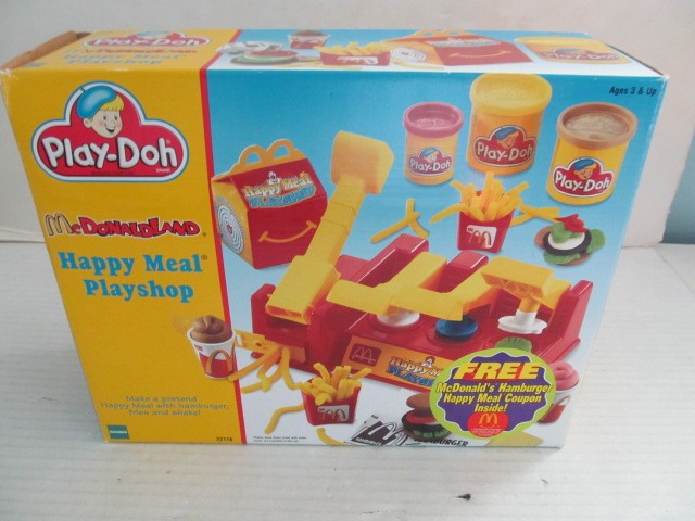 Hasbro 1998 Play-Doh McDonaldland Happy Meal Playshop 22116 for Ages 3+