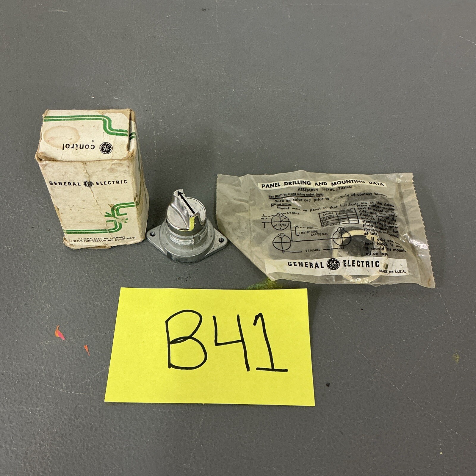 GE CR2940UB20 0A Selector Switch - ECS