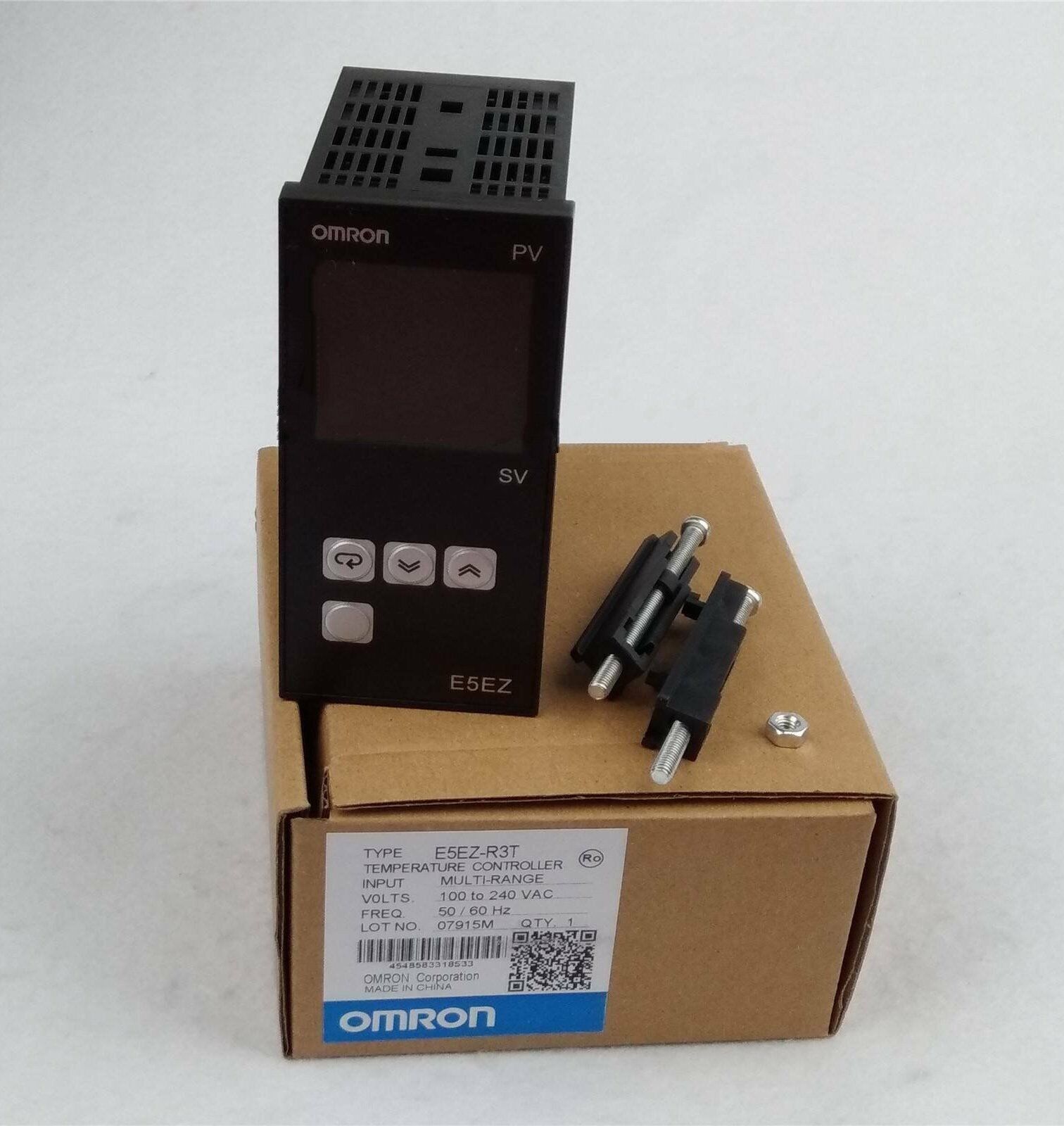 Omron E5EZ-R3T Temperature Controller New One Free Shipping E5EZR3T