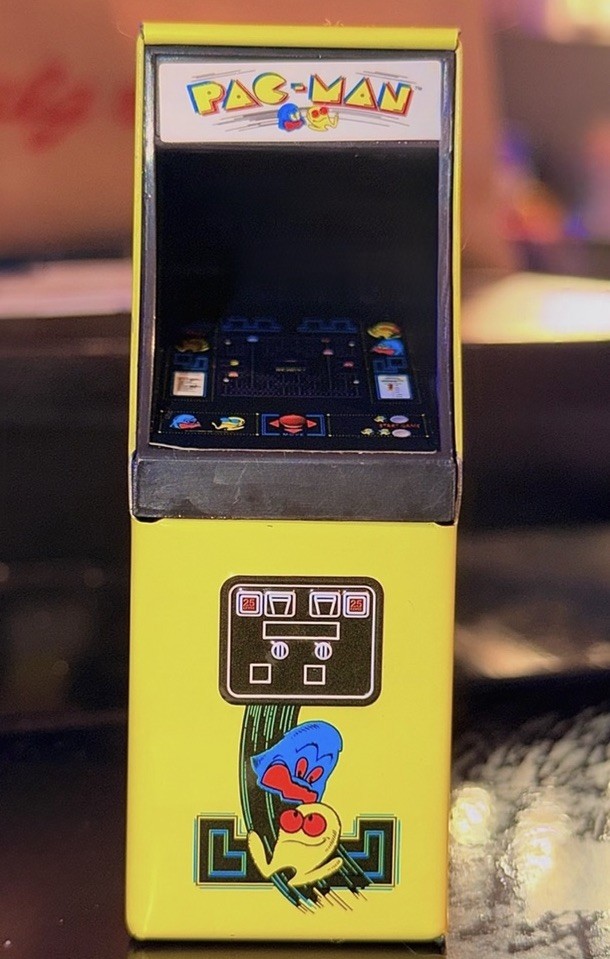 Arcade1Up PAC-MAN Deluxe Arcade Machine - Yellow (mini version)