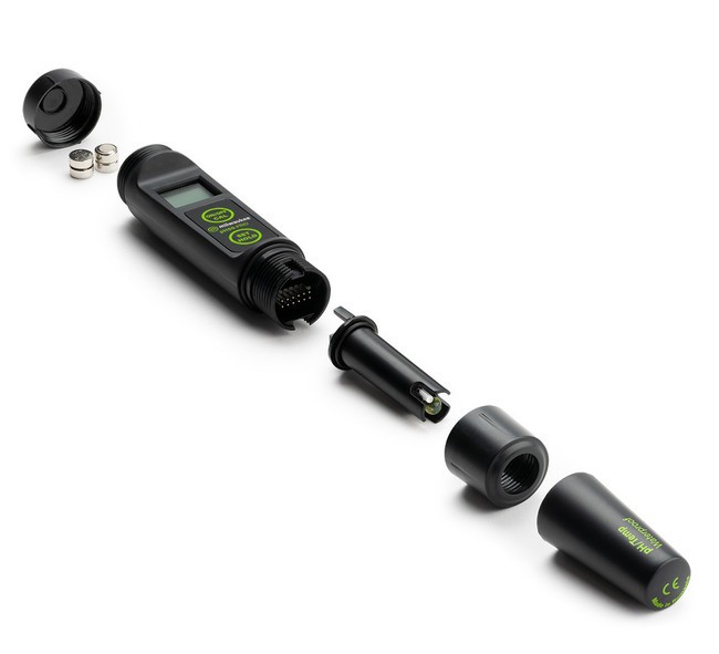 pH55 Waterproof Pocket PH/Temperature Tester - Milwaukee