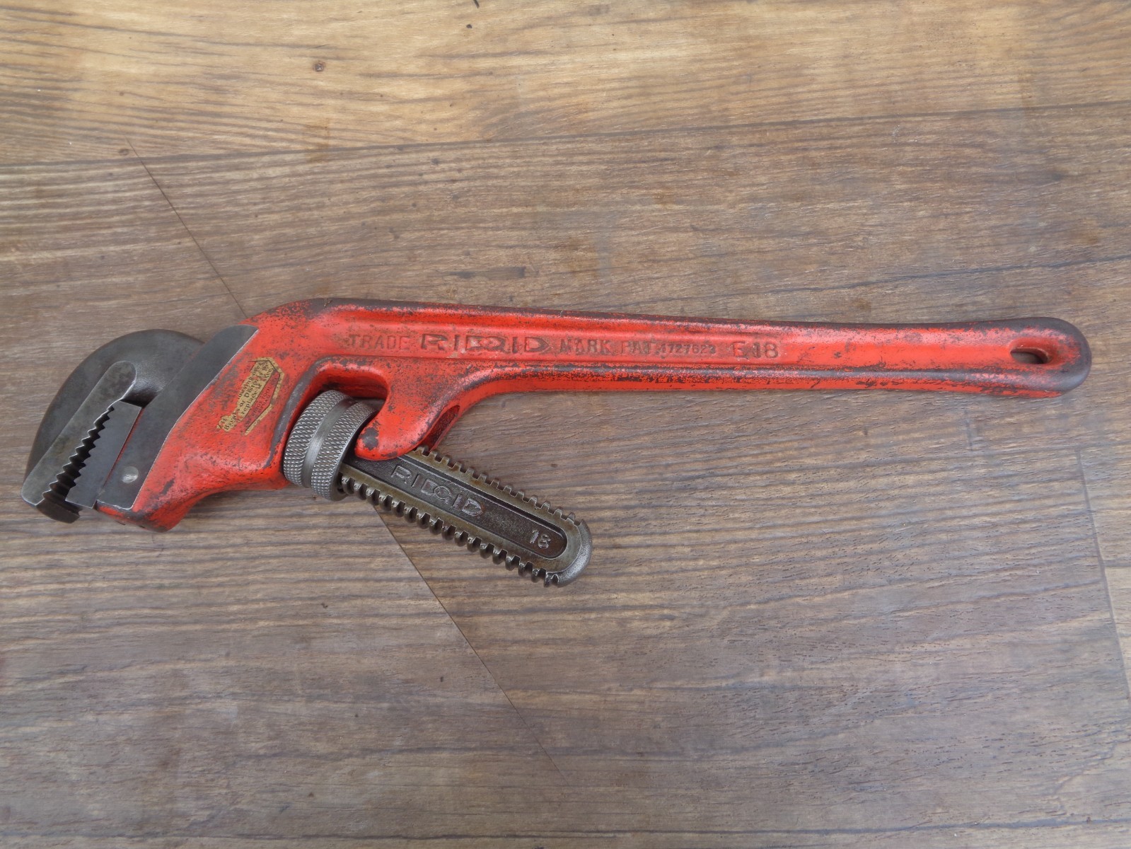 RIDGID E18 Heavy Duty 18" Steel Offset Pipe Wrench