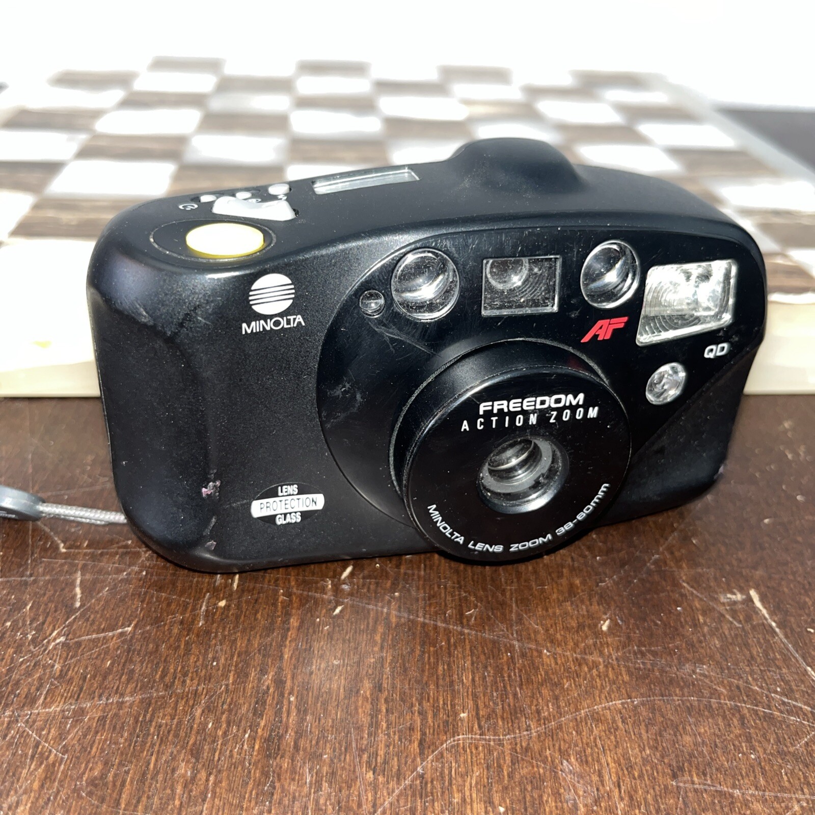 Minolta Freedom Action Zoom Camera 38-60 mm AF 35mm Film - New Battery