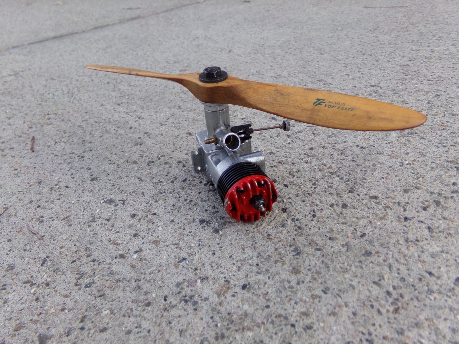 Airplane Engine Model McCoy .40 Red Head Vintage