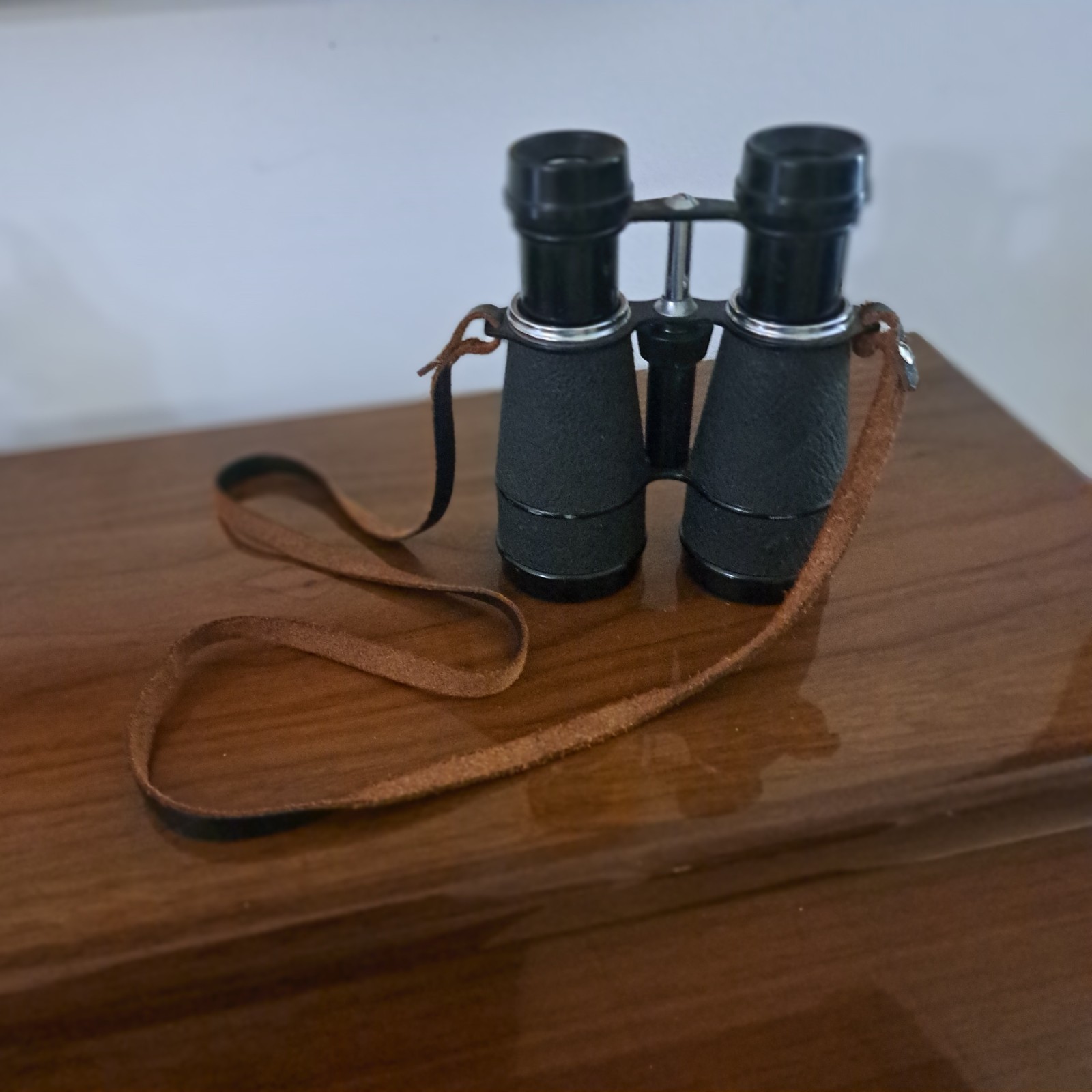 Vicki 4x40 Binoculars Japan Leather Strap Vintage