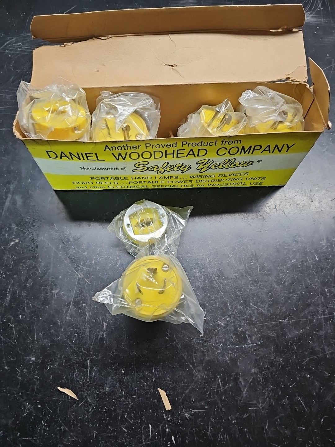 Lot 5 Woodhead cat.# 2808 Super Safeway Turnex  30A 125V/250V Twistlock Plug