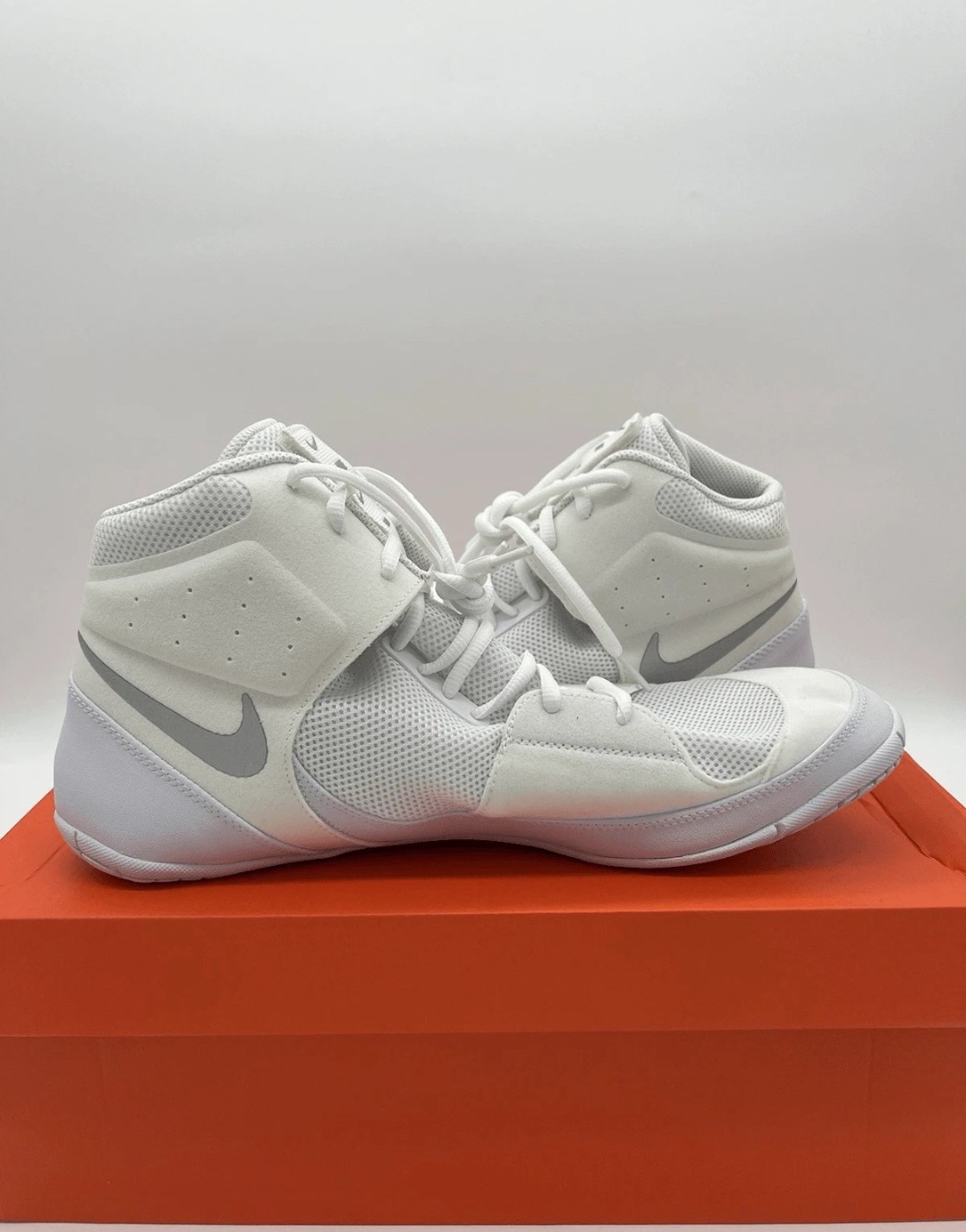 Nike Fury Wrestling Shoes Men's Size 10.5 MMA Combat White Grey AO2416-102