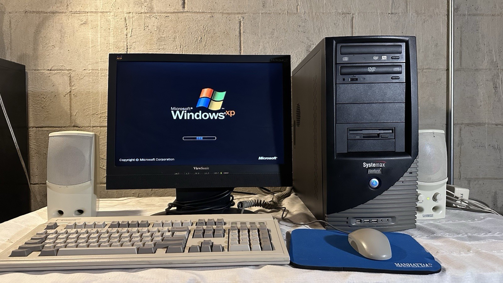 Retro Gaming PC Systemax Venture Pentium 4 1GB RAM Intel Windows XP Working