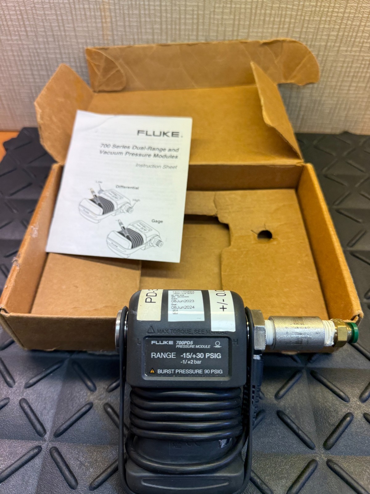 Fluke 700PD5 Pressure Module -15 to 30 PSI Box Manual Untested AS-IS