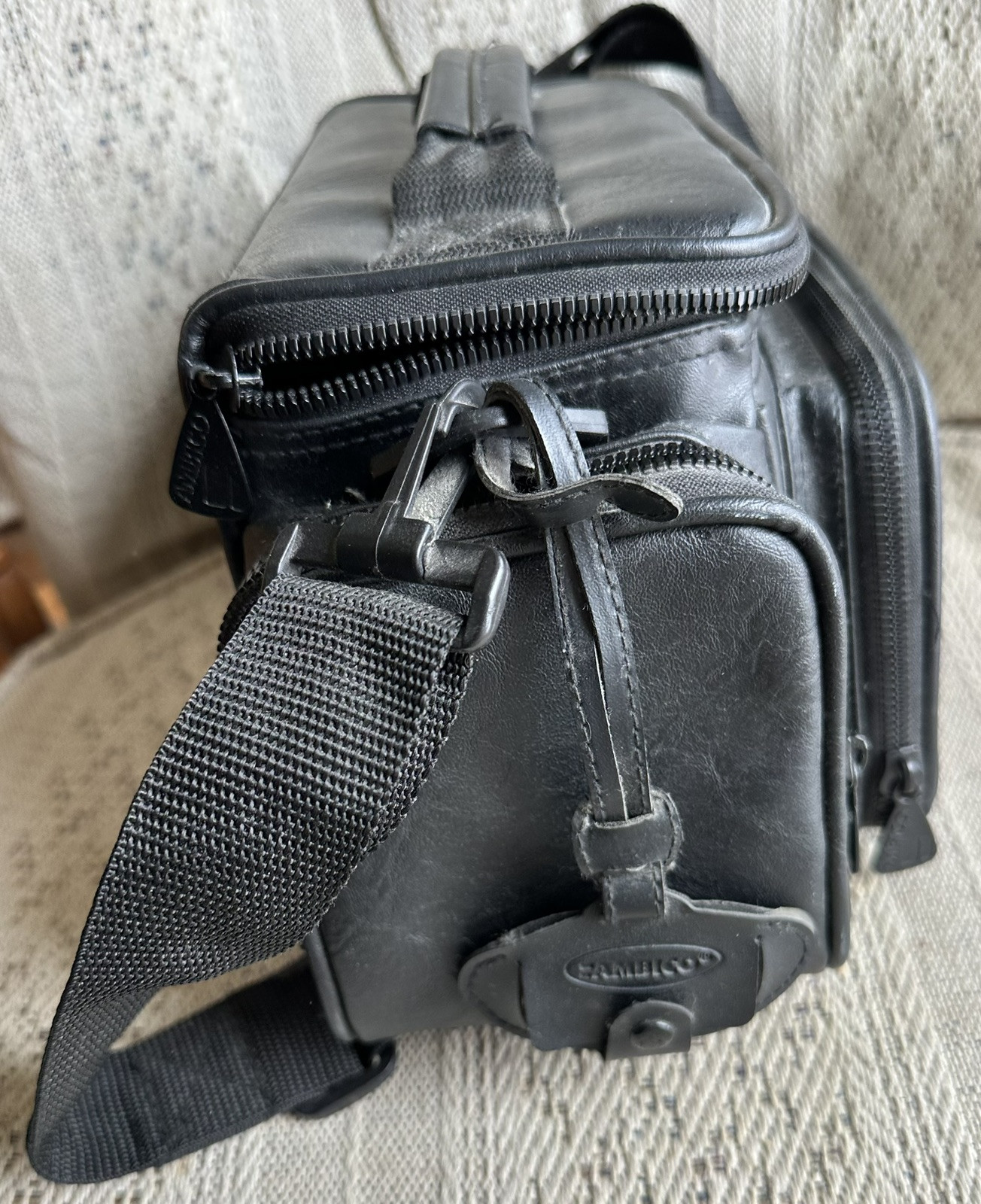 VTG Ambico Black Shoulder Strap Camera Bag Case Padded Multiple Compartments