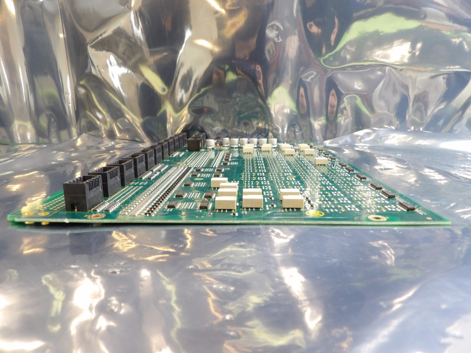 Edwards D37902205 ISS B Interface PCB Assembly TEG TEG-ML2 Working Surplus
