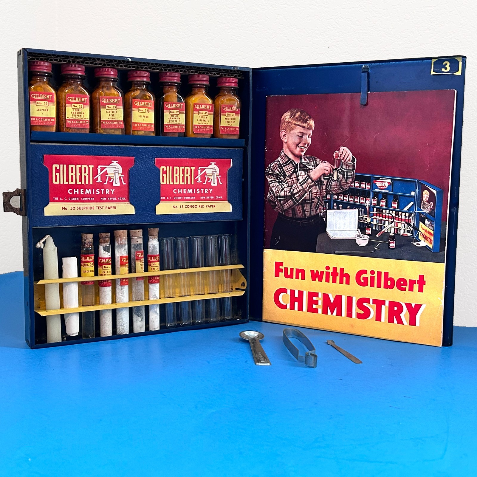 Vintage Gilbert Chemistry Set Blue Metal Case 1940's-50s