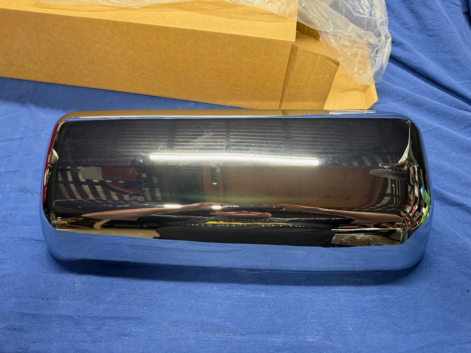 Automann 563.75009C Peterbilt Mirror Cover-Chrome. For Most 2014-2021 579 567