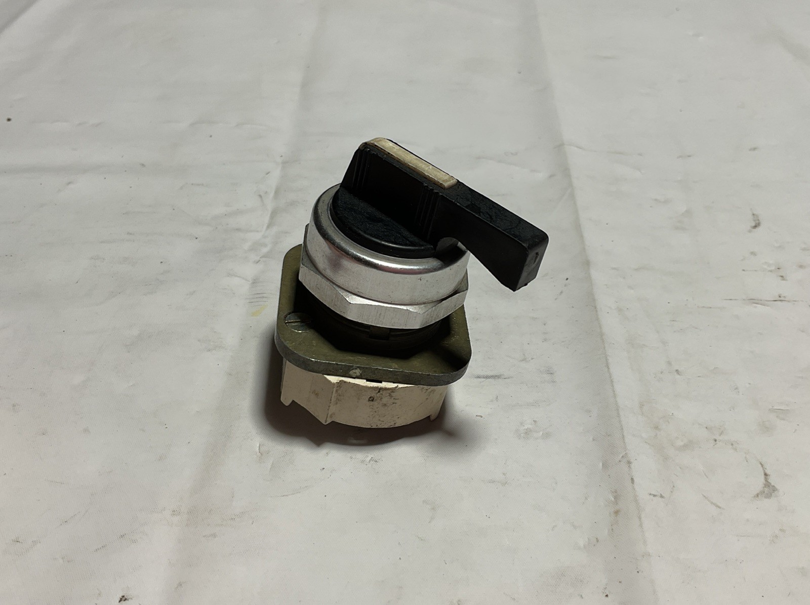 Allen Bradley Selector Switch #800T-H5
