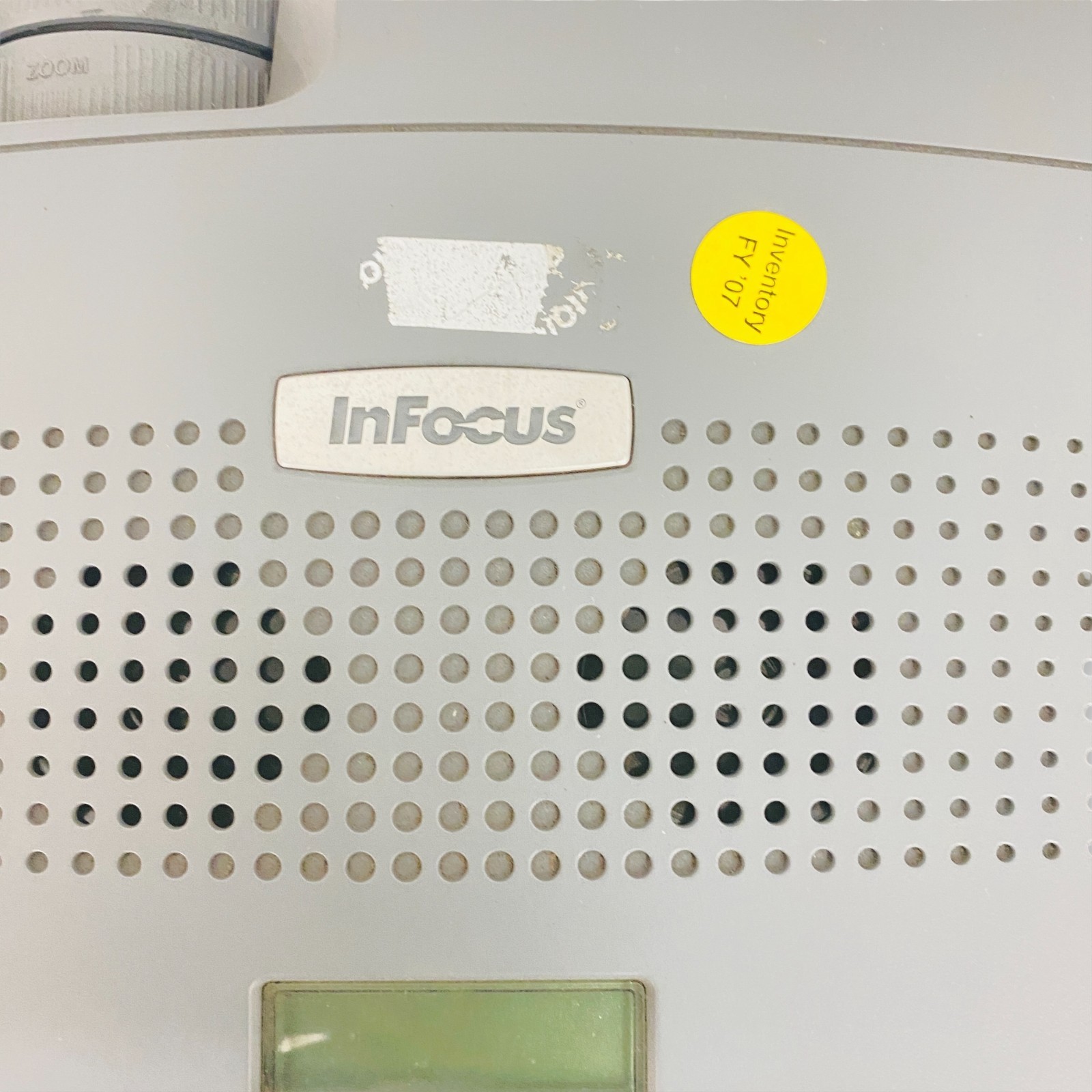 InFocus LP640 XGA Conference Room LCD Projector, Tested