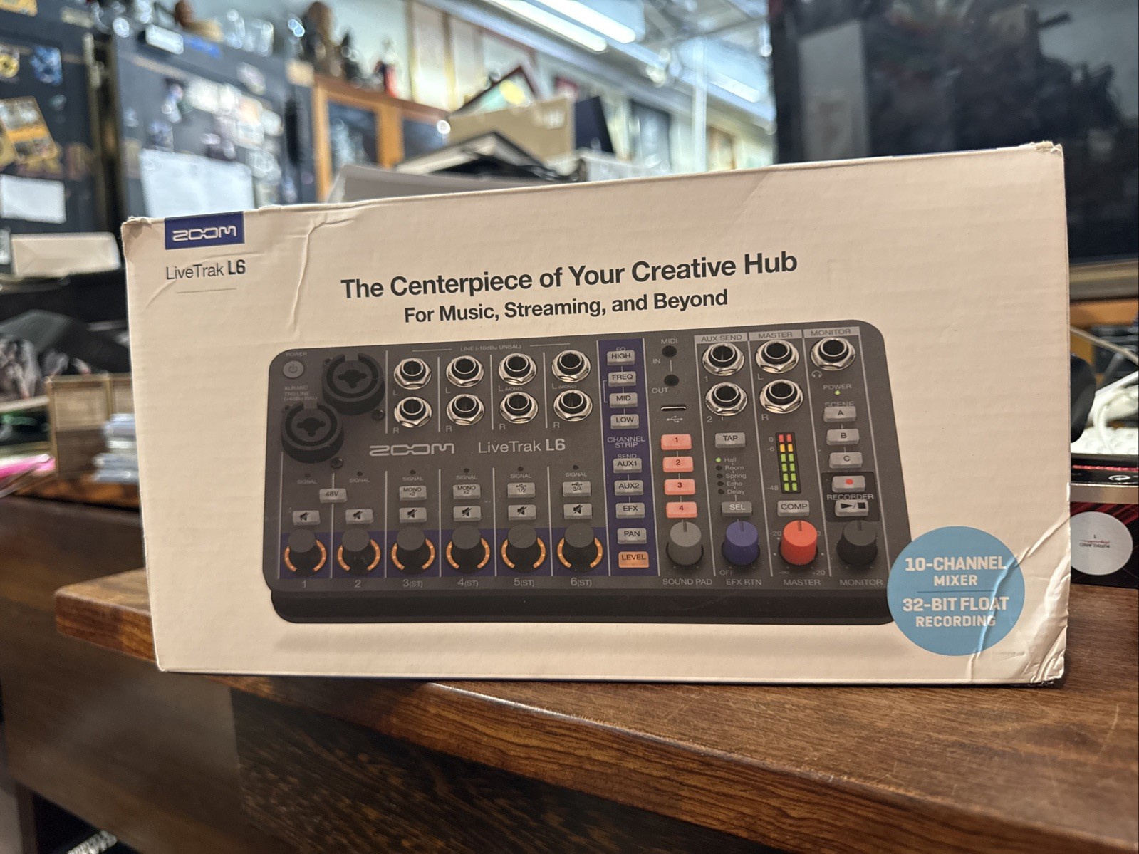 Zoom LiveTrak L-6 Portable 6-Channel Digital Mixer and Multitrack Recorder
