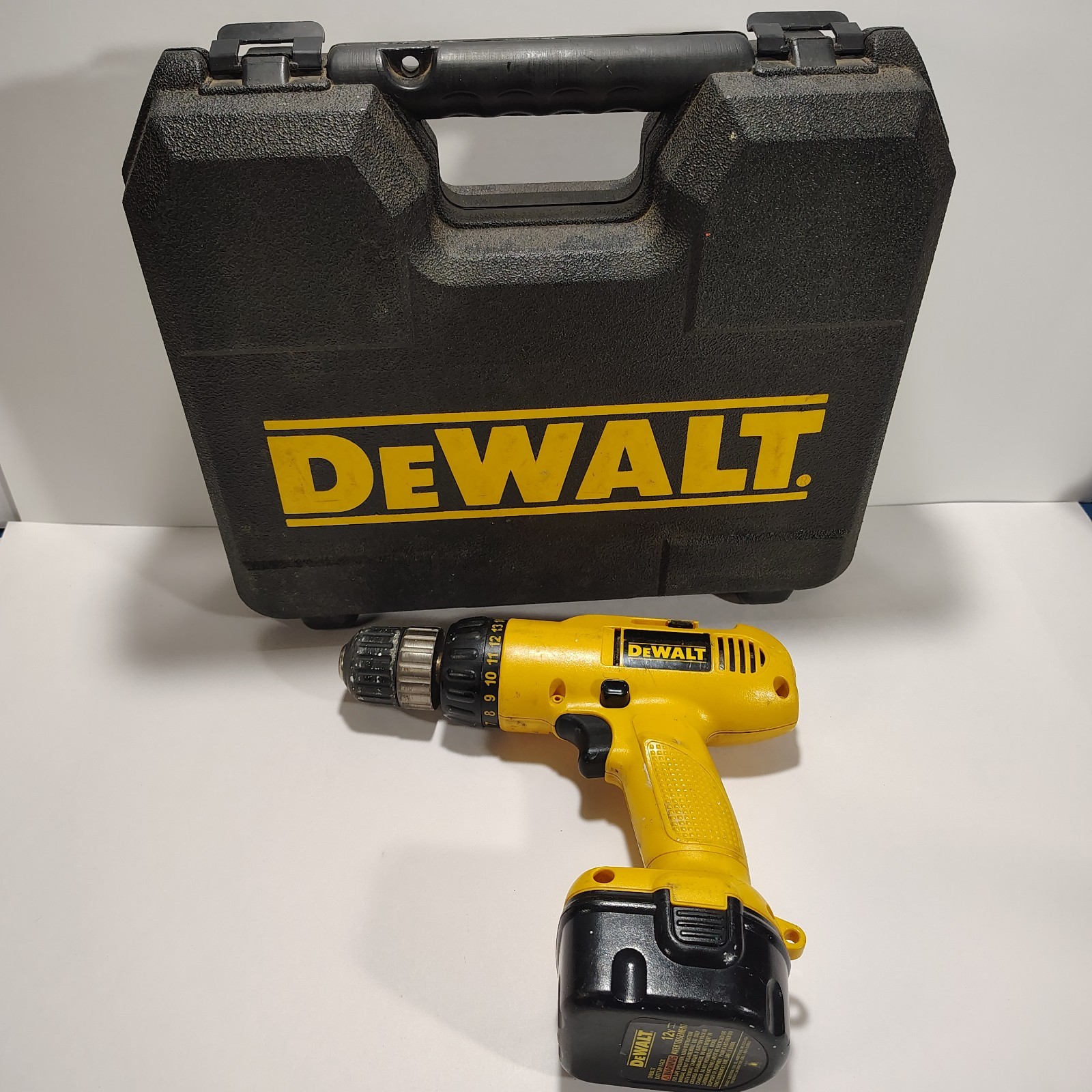 Vintage DeWalt DW953 12V Cordless Drill w/ Battery & Case Untested