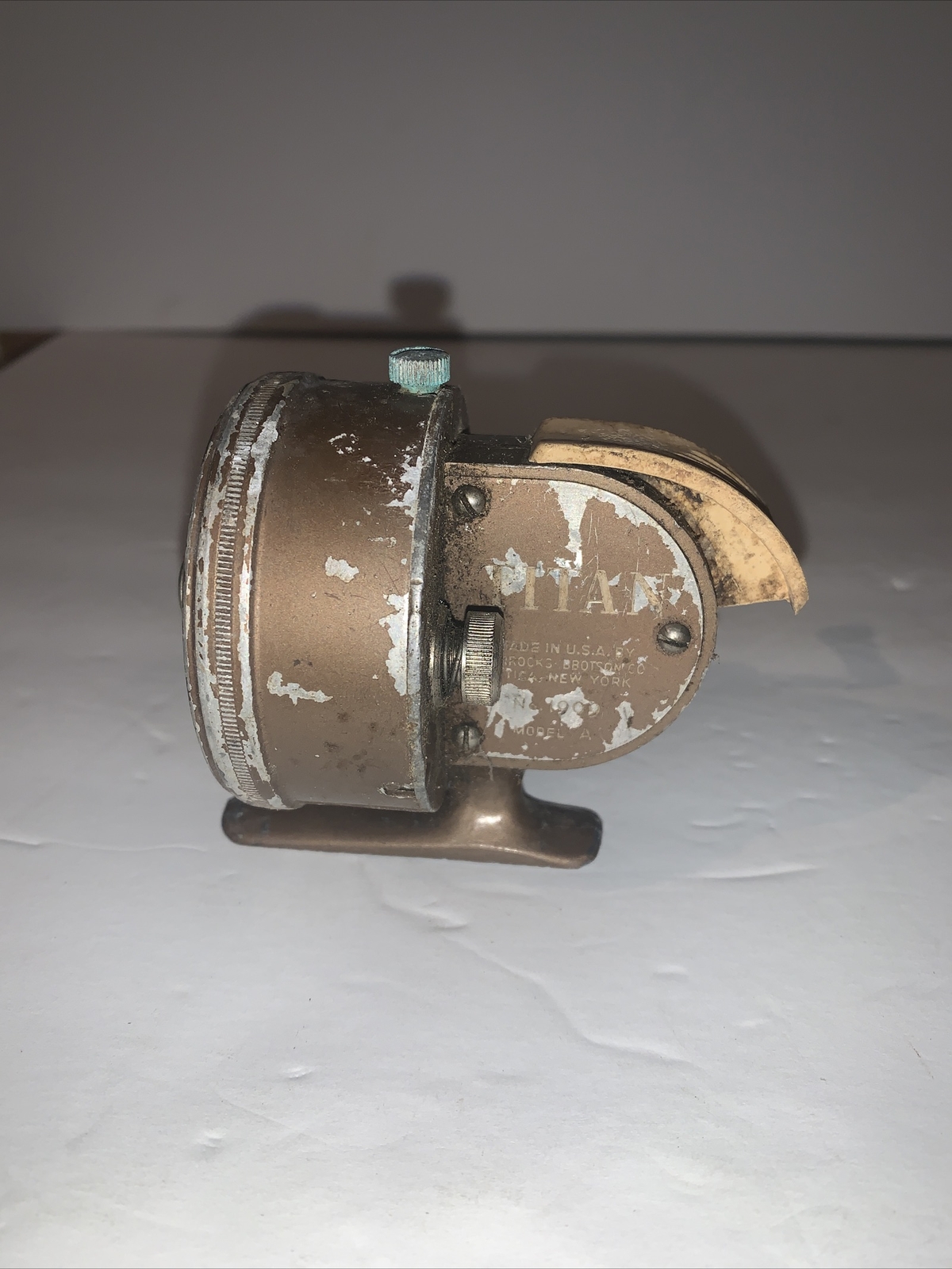 vintage titan fishing reel