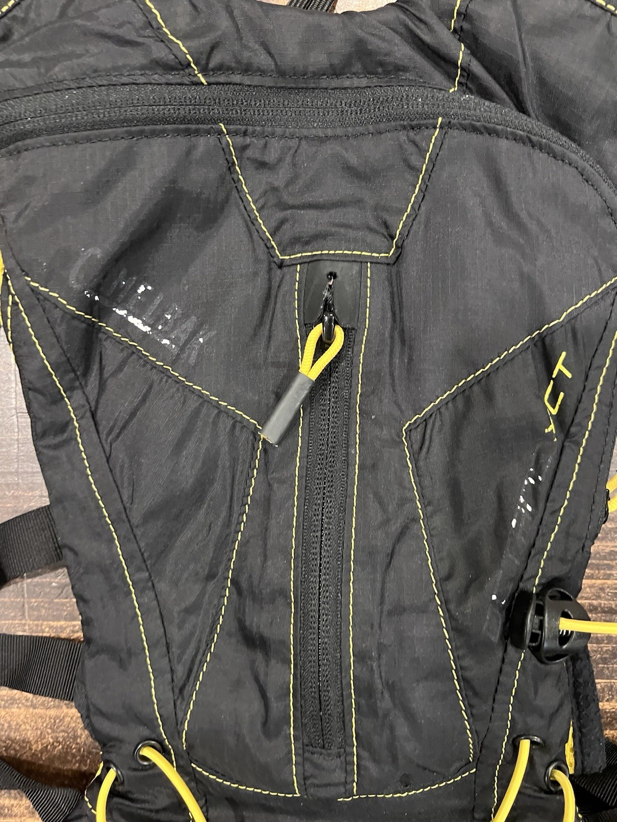 Camelback Octane XCT Hydration Pack - 216cu in-No Bladder