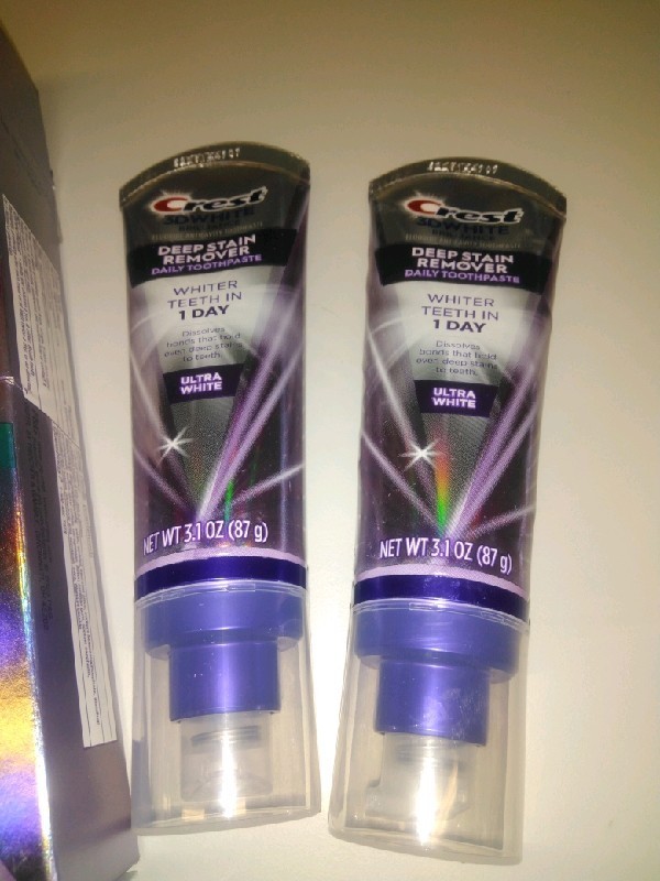 Crest 3D White Brilliance Deep Stain Remover Toothpaste Bold Mint 3.1 oz 2 Pack