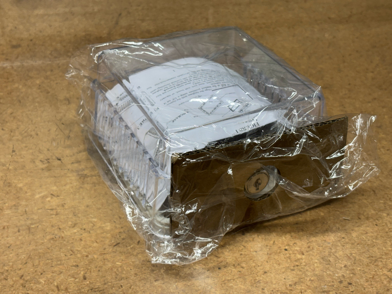New Grainger 4E649A Universal Thermostat Guards Clear Plastic 8 x5 x3"