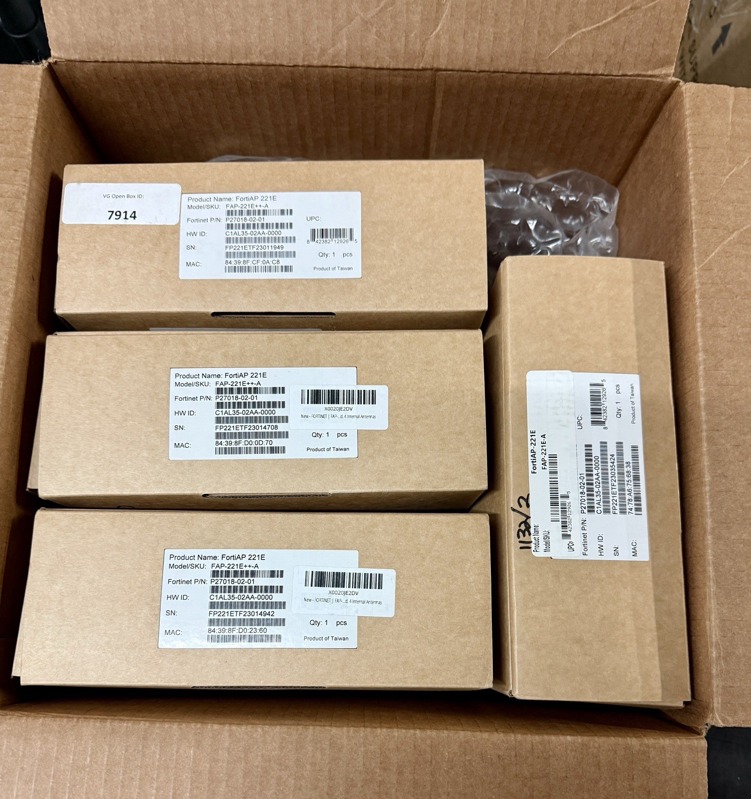 Fortinet FortiAP-221C 802.11ac 867 Mbps Wireless Access Point