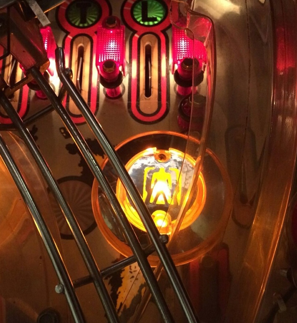 DEMOLITION MAN  CHROME PINBALL POP BUMPER DECALS from METAL-MODS CHROME CAPS