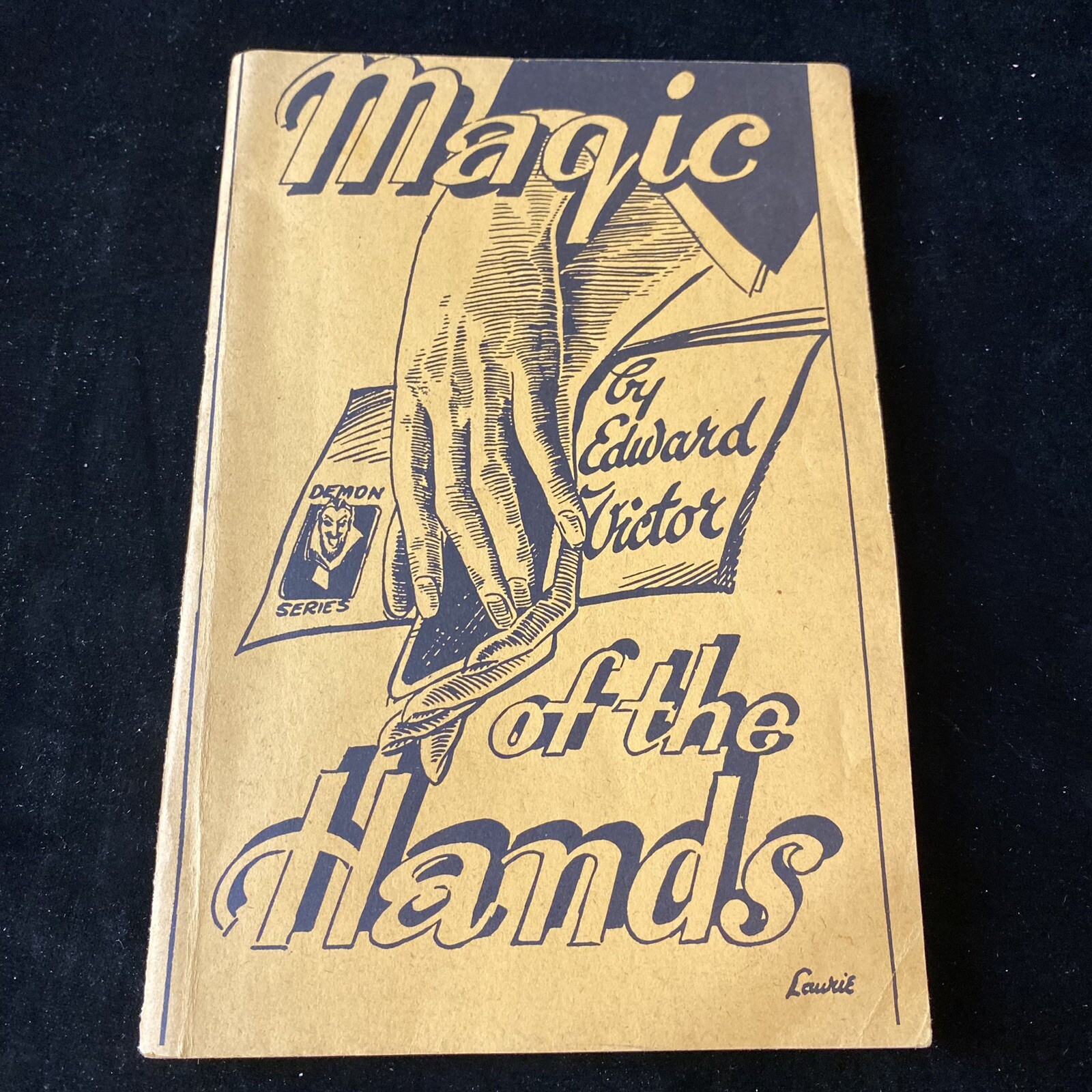 EDWARD VICTOR Magic of the Hands Louis Tannen PB Ed. Demon Series Magician Trick