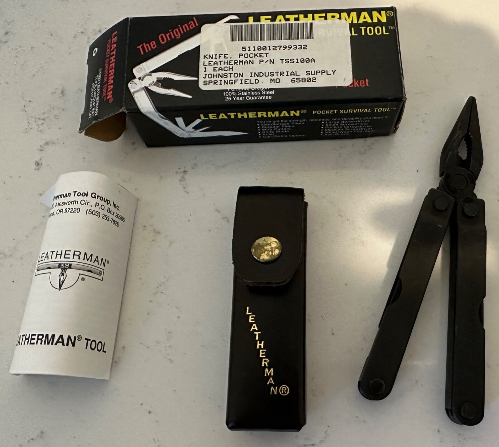 Leatherman 1992 Black Multi Tool With Leather Sheath Barely Used