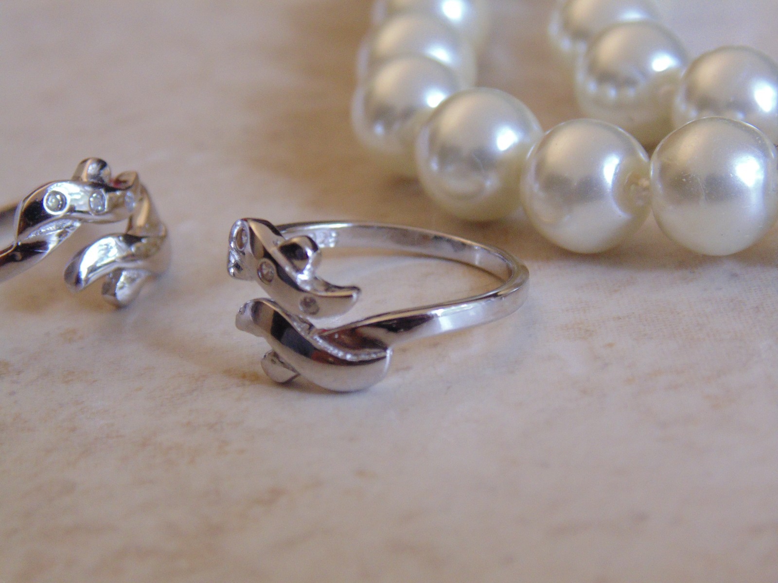 .925 Sterling Silver Adjustable Cubic Zirconia Toe Ring.