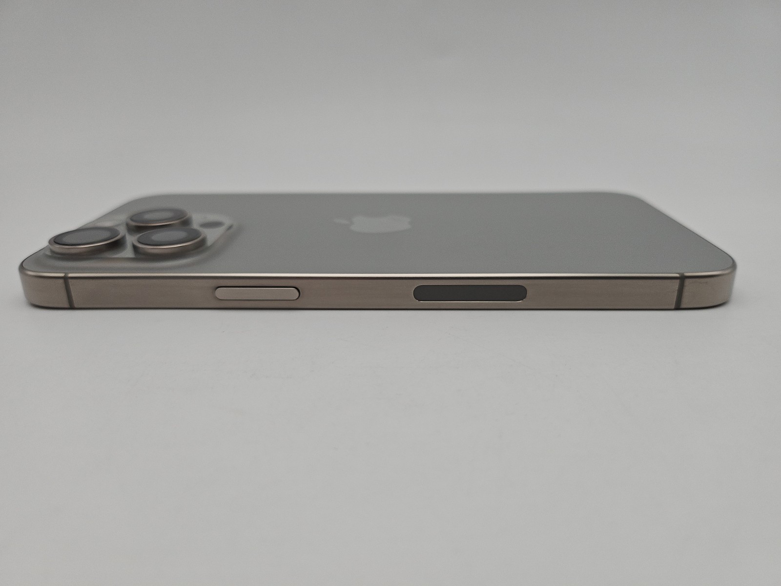 Apple iPhone 15 Pro Max Backhousing Used Replacement Part OEM -Natural Titanium