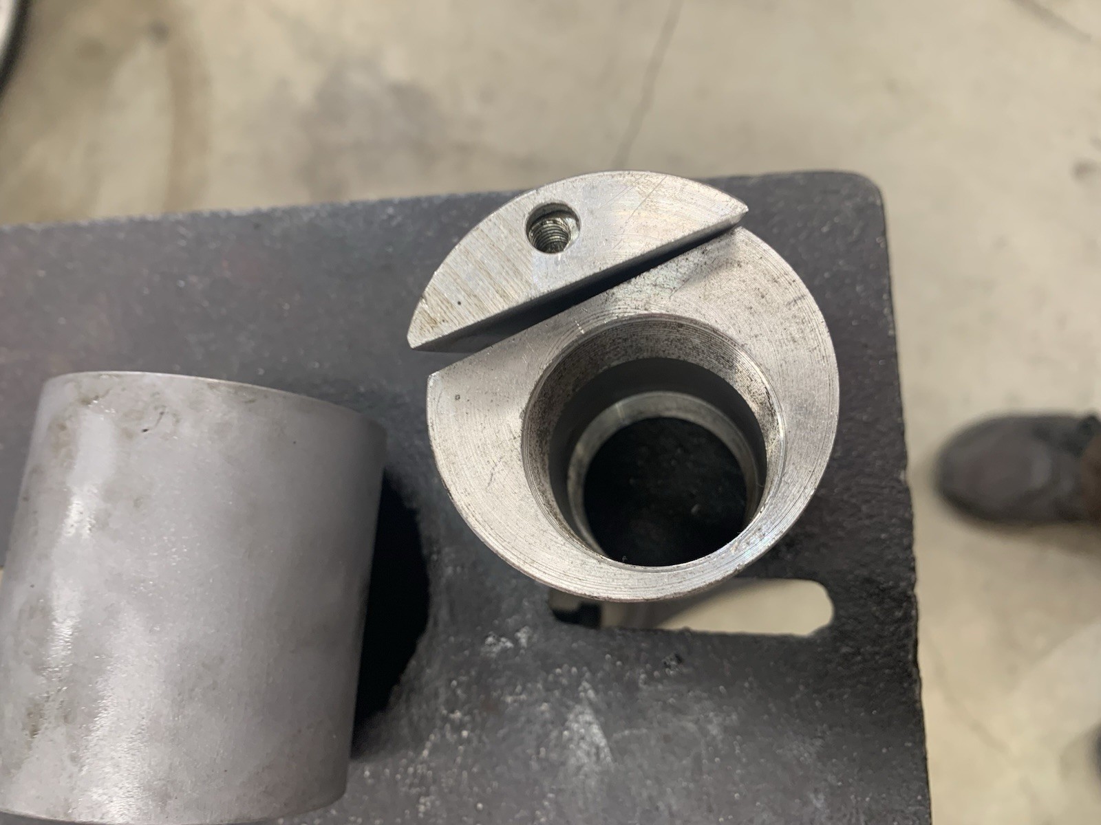 Tandem Cro-moly Eccentric Bottom Bracket Shell And Aluminum Wedge Type Eccentric