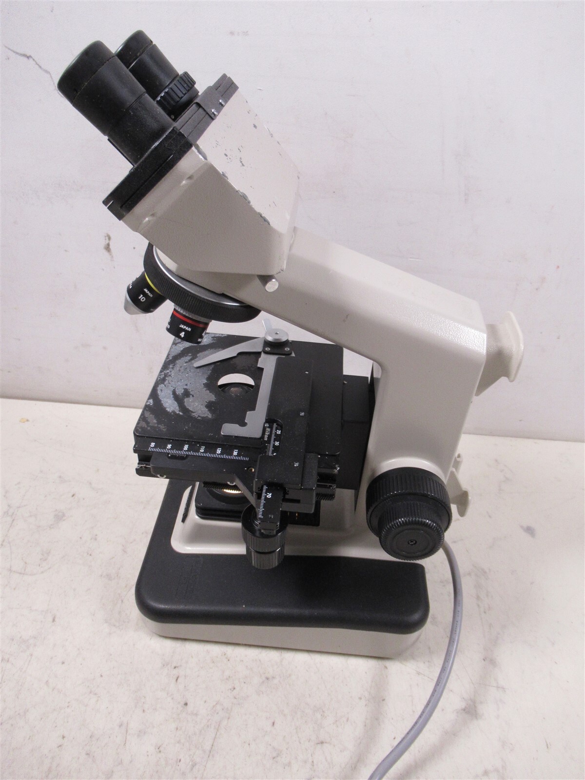 Nikon YS2-T Alphaphot Binocular Microscope w/ Eyepieces & 3 Objective Lenses