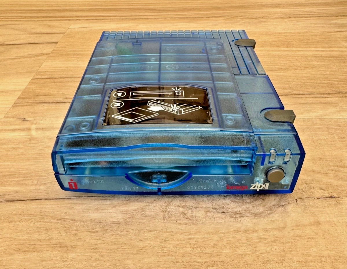 iomega Zip 100 Blue Transparent External Drive Z100USB | PSU | USB | Zip Disk