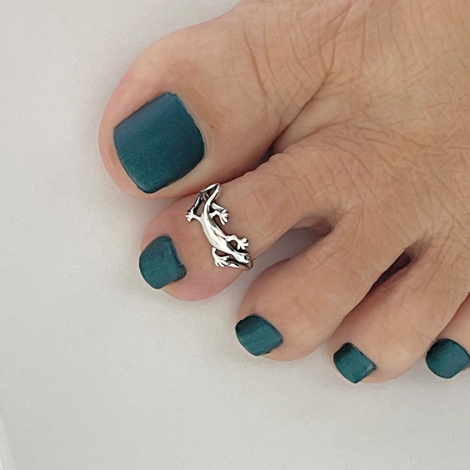 Sterling Silver Lizard Toe Ring, Silver Rings, Gecko Ring, Animal Ring, Reptiles