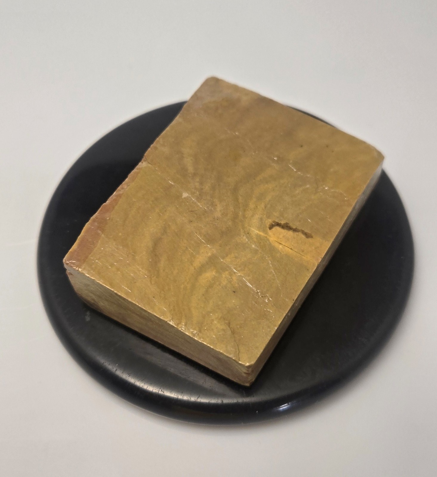 Japanese Natural Whetstone (JNAT) Nakayama Tomo Nagura (82 grams)