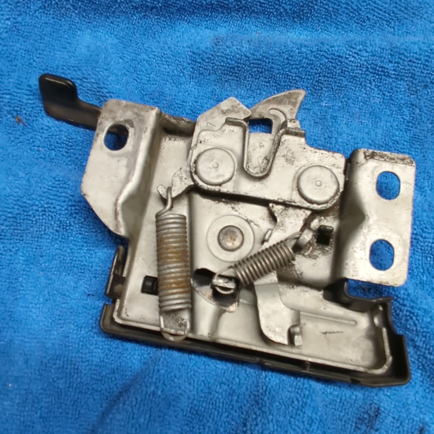 OEM 97-01 Honda CR-V Hood Lock Latch 74120-S10-A02