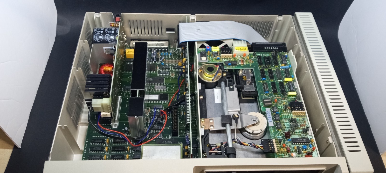 1983 IBM PC Jr 4860 Vintage Computer Turns on...LOOK