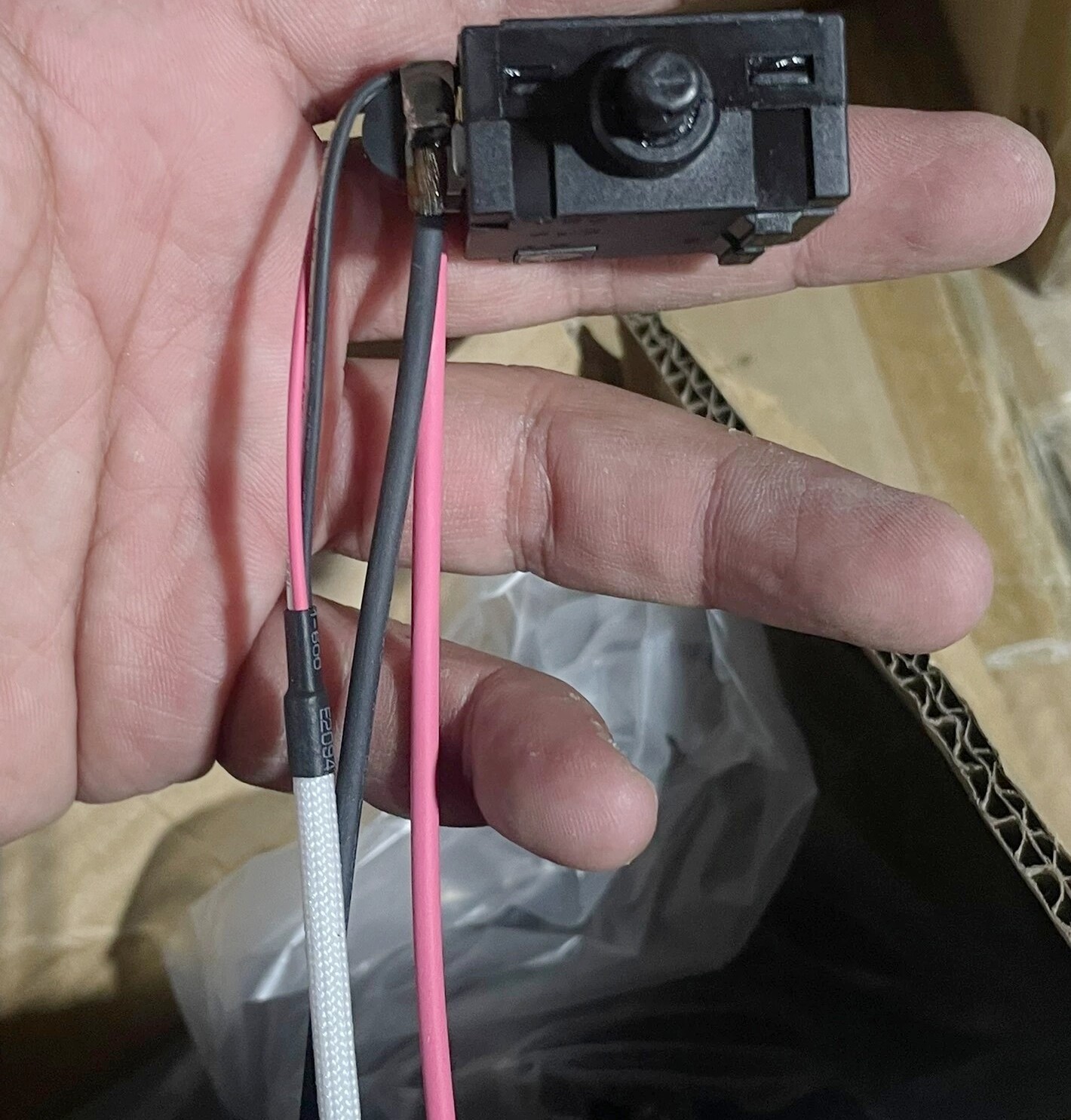1pc Defond BGC-1120C 36VDC 20.1RA Trigger Switch