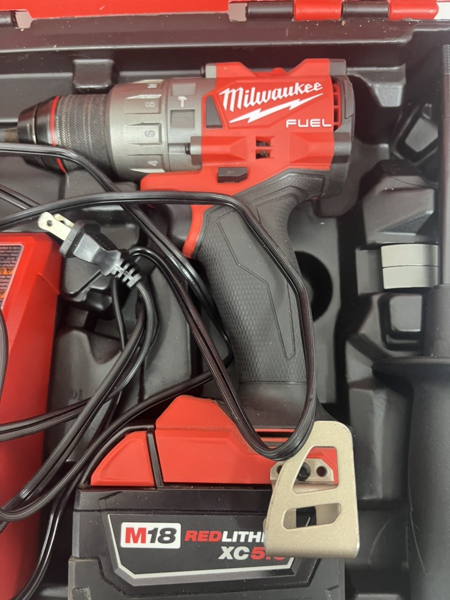 MILWAUKEE TOOLS DRILL 2904-22 (P34009360)