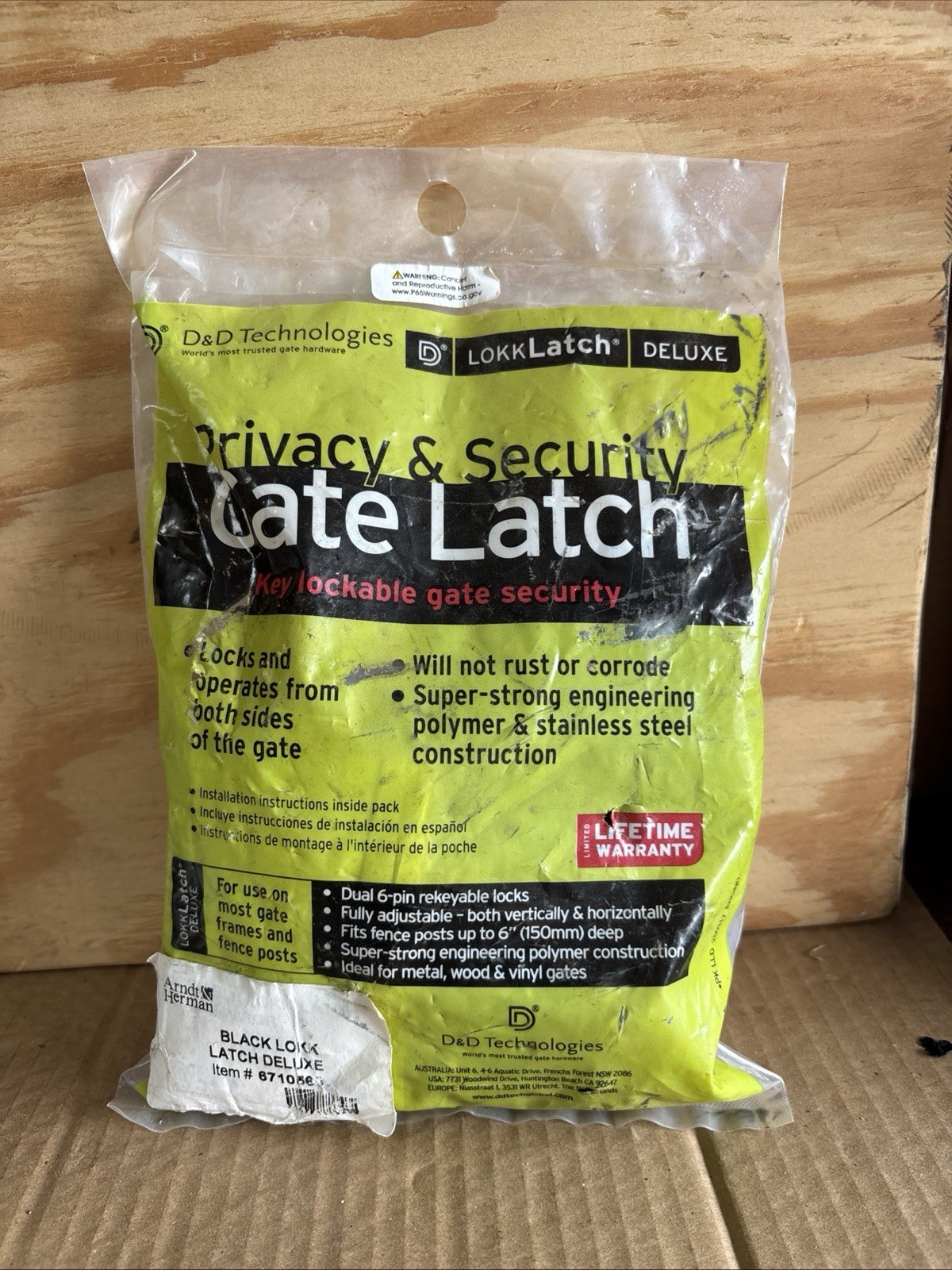 LokkLatch Deluxe Gate Latch Privacy and Security Key Lockable