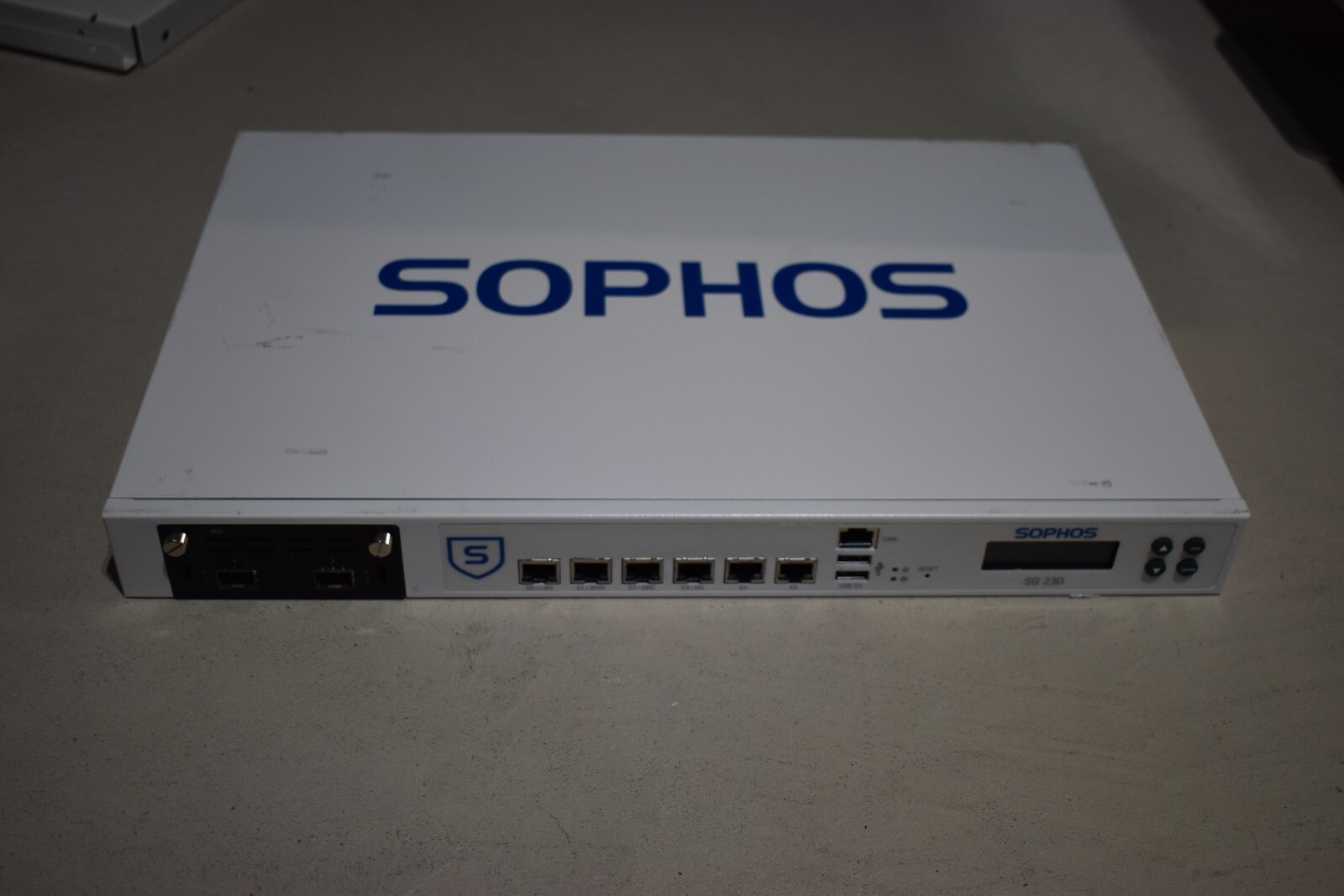 Sophos 2x 10G 10GBe Gigabit Rackmount OPNsense Firewall Xeon E3-1225v3 16GB RAM