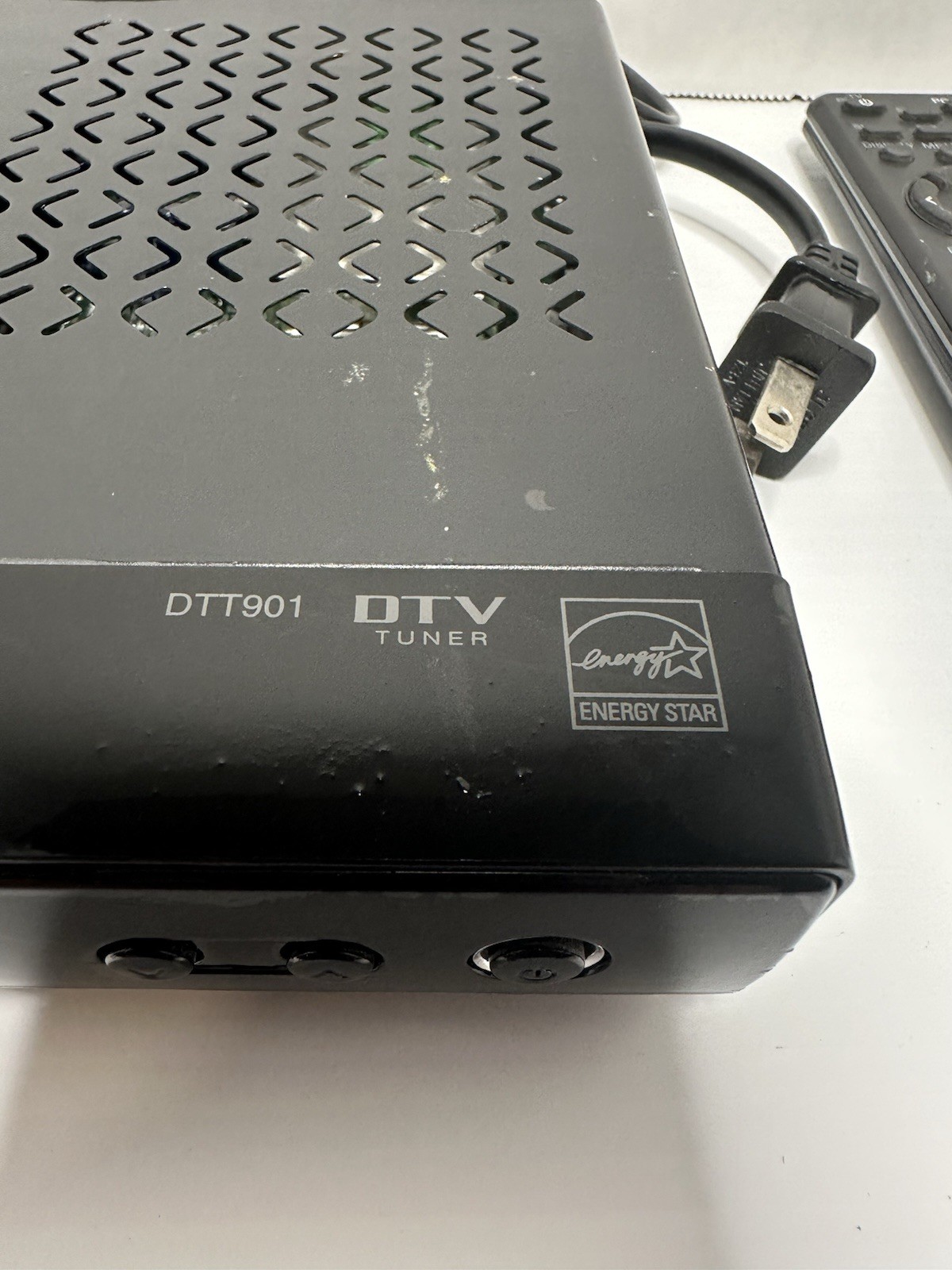 Zenith DTT901 DTV Tuner with Original Remote